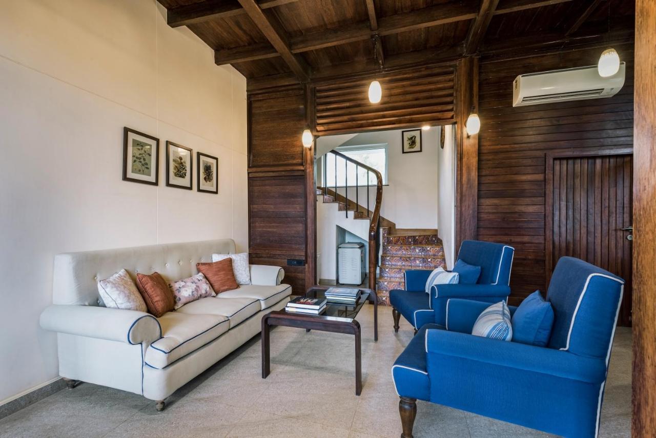 Saffronstays Boulevard Loghouse - A Wooden Chalet Amidst Nature Karli Bagian luar foto