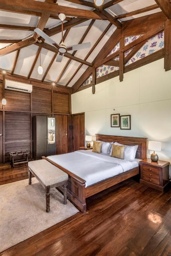 Saffronstays Boulevard Loghouse - A Wooden Chalet Amidst Nature Karli Bagian luar foto