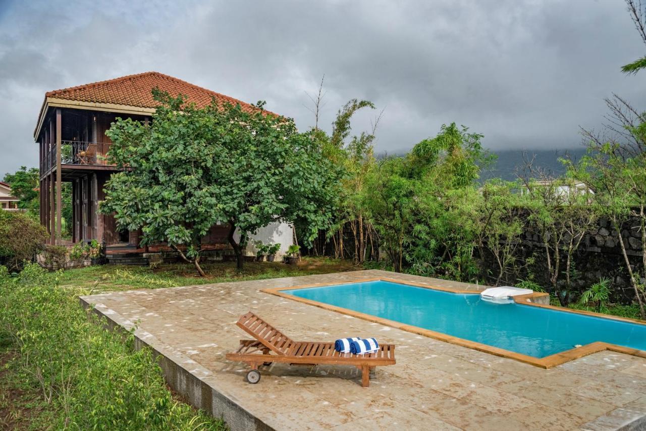 Saffronstays Boulevard Loghouse - A Wooden Chalet Amidst Nature Karli Bagian luar foto