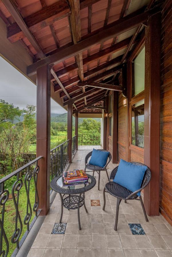 Saffronstays Boulevard Loghouse - A Wooden Chalet Amidst Nature Karli Bagian luar foto